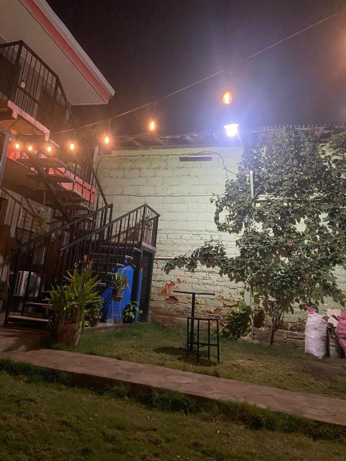 Hostal El Jardin León Екстериор снимка