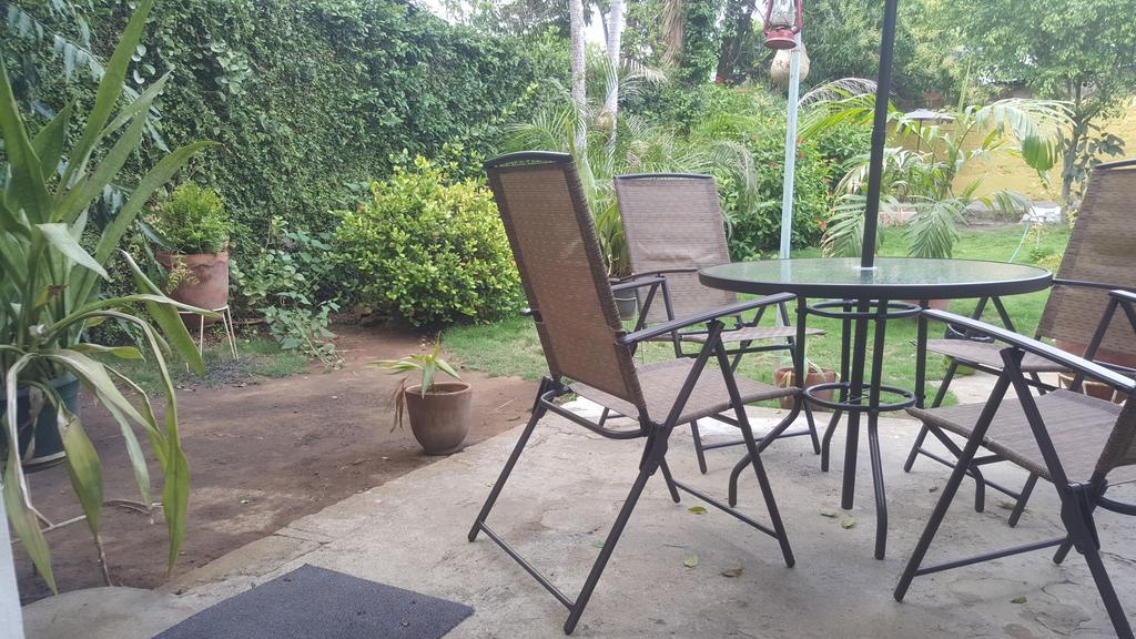 Hostal El Jardin León Екстериор снимка